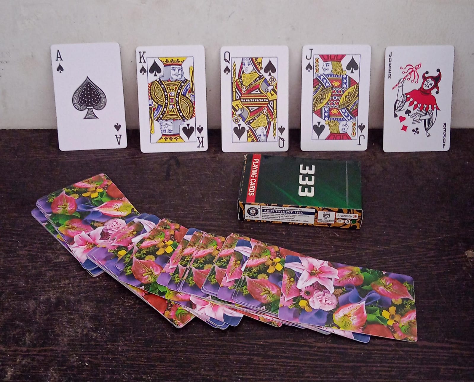 Premium HD poker cards with unique designs. Premium HD poker cards with unique designs.